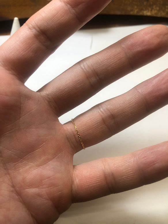 K18  1ミリ幅　カットアズキ　チェーンリング 18金 イエローゴールド リング 指輪 4枚目の画像