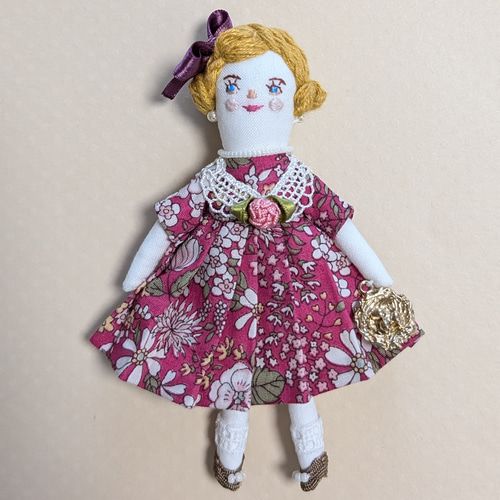 作家　人形　アンティーク素材　ドール　ブローチ　チャーム 作家 人形 アンティーク素材 ドール ブローチ チャーム 【公式通販】