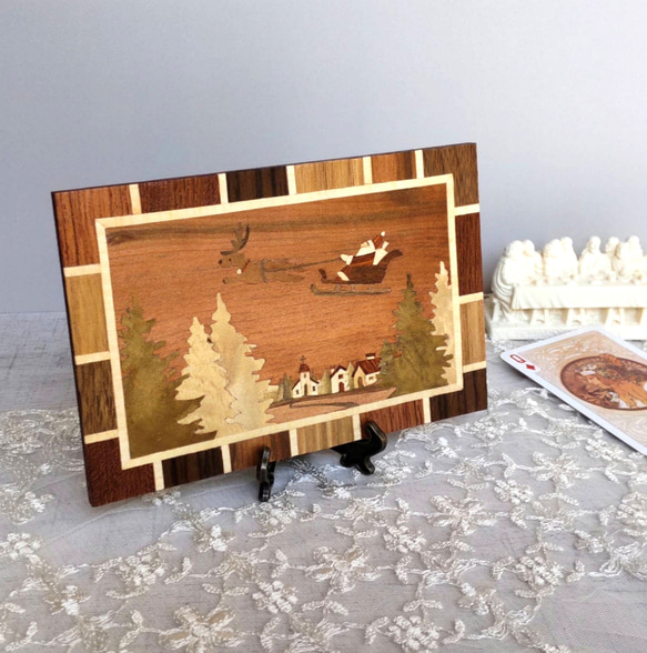 一点ものクリスマス 木の絵画 木象嵌 サンタとトナカイ はがきサイズ
