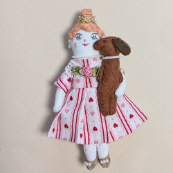 ハートのほっぺ、苺のワンピースの女の子＊ドールチャーム＊バッグ