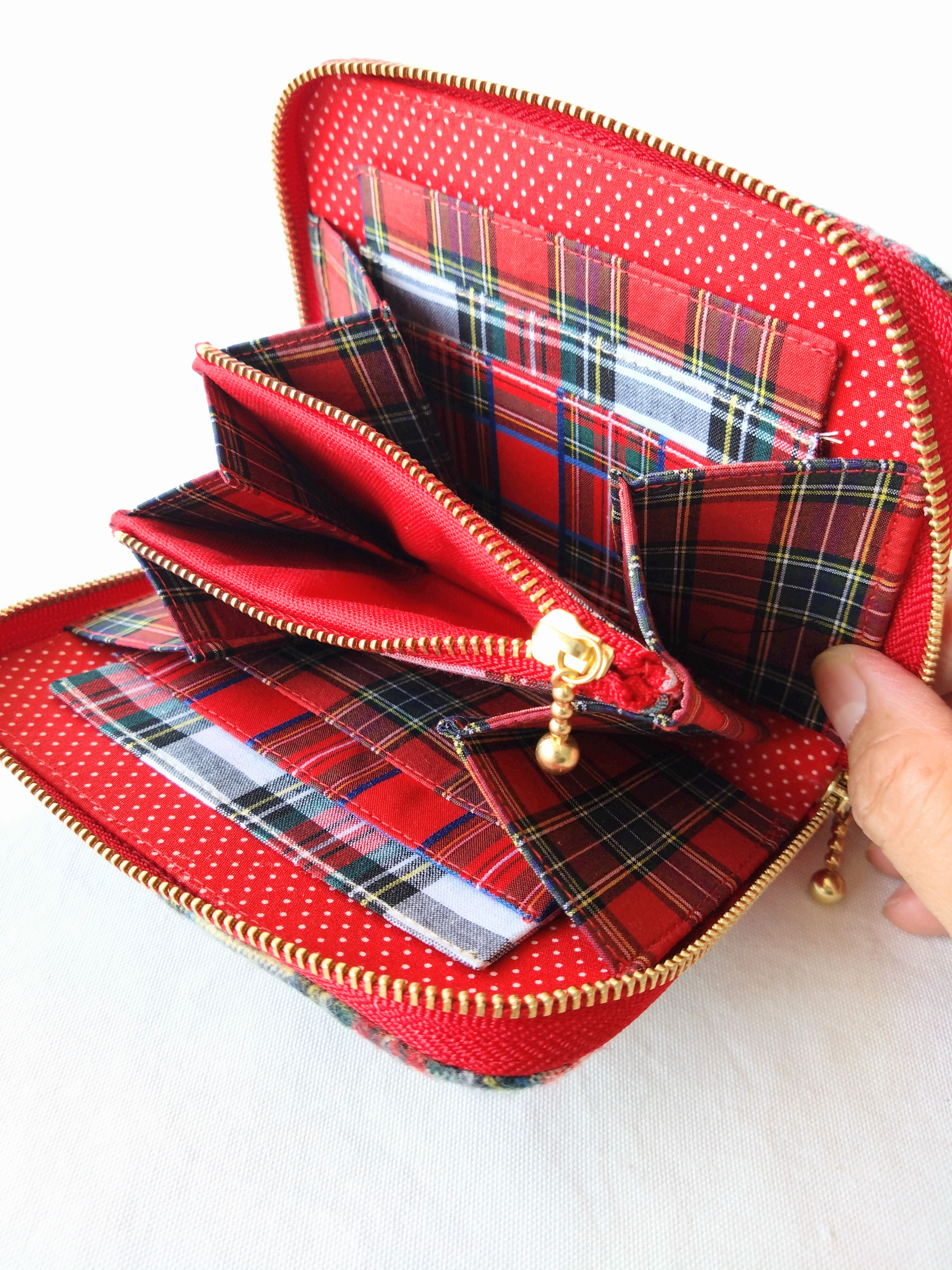タータンパッチのハーフウォレット*Red＆White