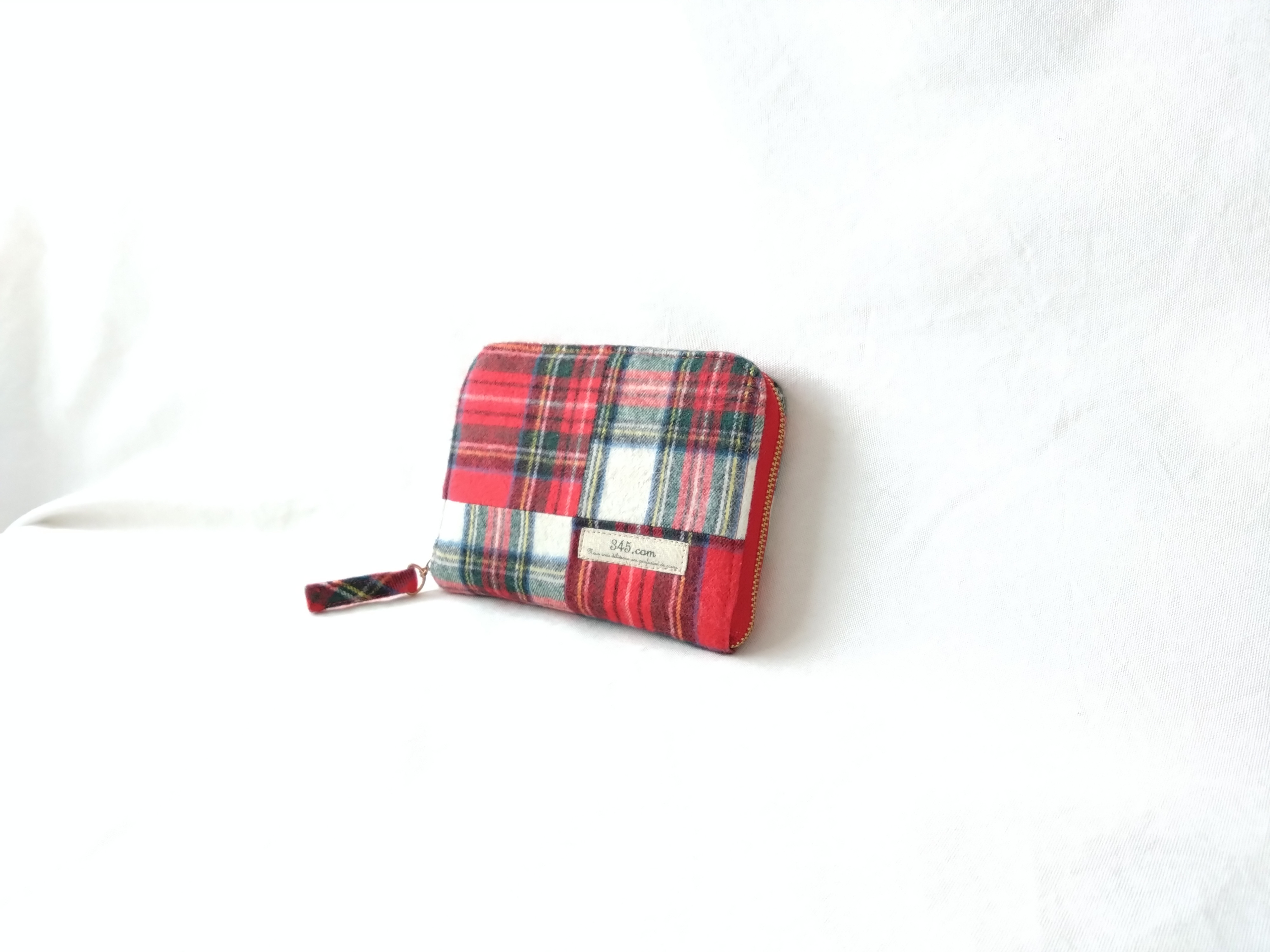 タータンパッチのハーフウォレット*Red＆White