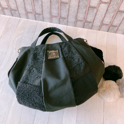 受注製作>秋冬ブラック＊ハンドメイド＊2way *ショルダー