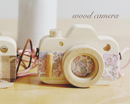 もみの木カメラ 名入れ 出産祝い 木のおもちゃ 写真立て 一眼レフ