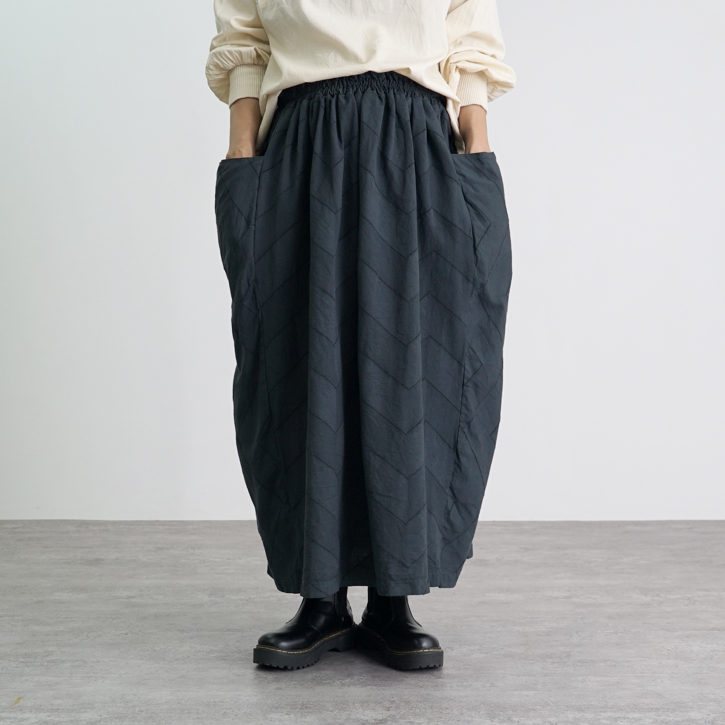 ギザギザコクーンスカート/ブラック/ジャガード三河織物