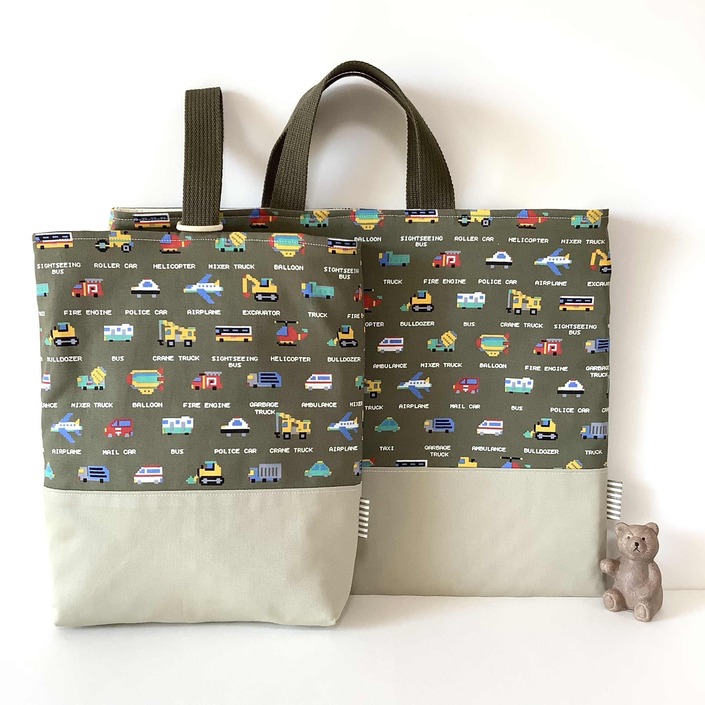 ♪NEW♪ ♡はたらくくるま★通園通学２点セット♡カーキ♪ ドット絵〜ピクセルアート〜くるま柄〜