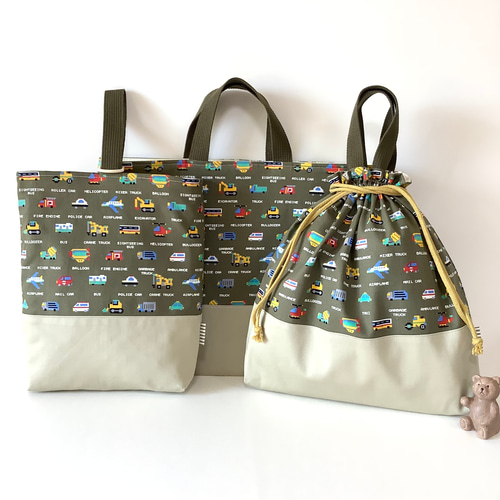 ♪NEW♪ ♡はたらくくるま☆レッスンバッグ♡カーキ♪ ドット絵