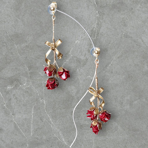 【新作】薔薇球体レースピアス　イヤリング 再販【黒ばら】〜 Roses Bouquet 〜【ディップアート】 イヤリング