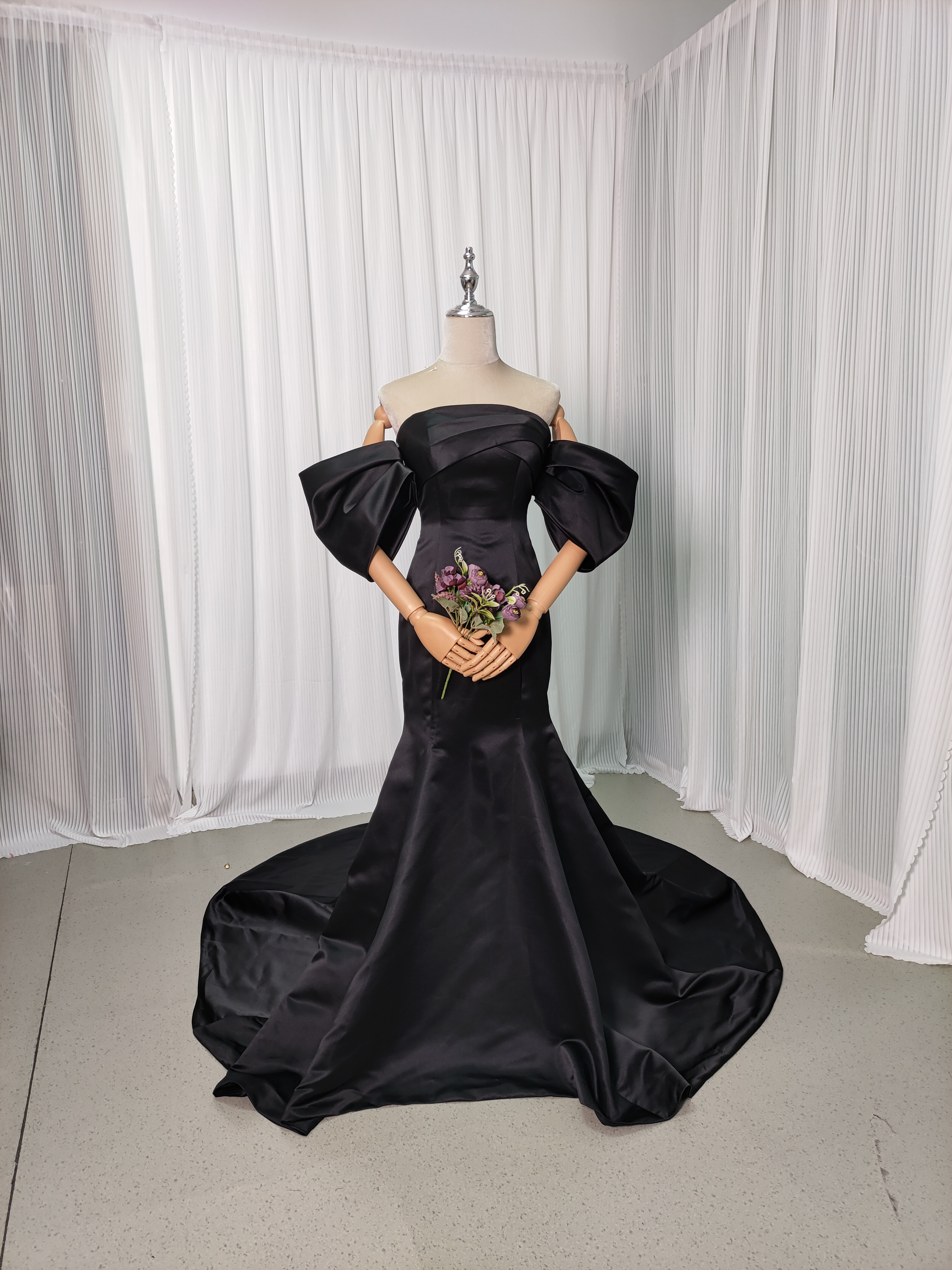 送料無料！カラードレス ブラック パフスリーブ 取り外し袖  編み上げ ファスナー マーメイド エレガント 前撮り