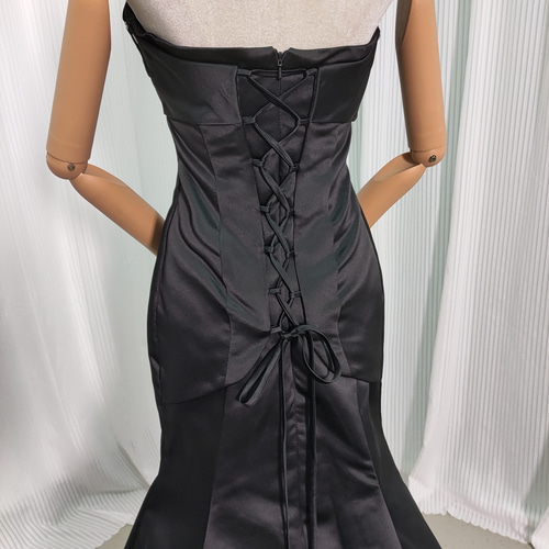 送料無料！カラードレス ブラック ベアトップ 編み上げ ファスナー