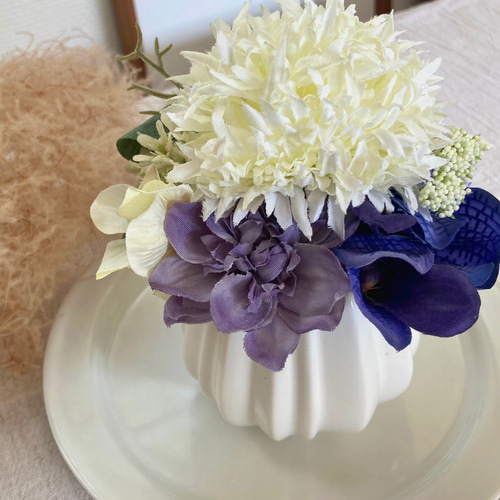仏花、お供え花、造花　紫、ブルーのダリア、白マムアレンジ bukka119_8.jpg