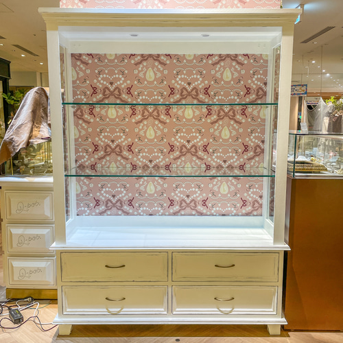 店舗向けガラスキャビネット ディスプレイシェルフ 店舗什器 店舗向けガラスキャビネット ディスプレイシェルフ 店舗什器