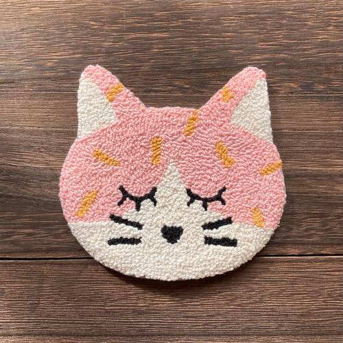 ねこ柄ハンドメイド　7点 カラフルねこ コースター ねこグッズ アクセサリートレイ 刺繍