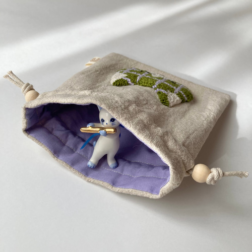 オーダー受付　カラフル猫柄パネル生地　レトロポップ　ハンカチ巾着ポーチ オーダー受付 カラフル猫柄パネル生地 レトロポップ ハンカチ