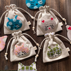 カラフルねこ 巾着袋 ポーチ メイクポーチ サニタリーポーチ