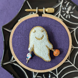 ブローチ】よくばりおばけ1号 ブローチ sakuramorisawa 通販 18246735