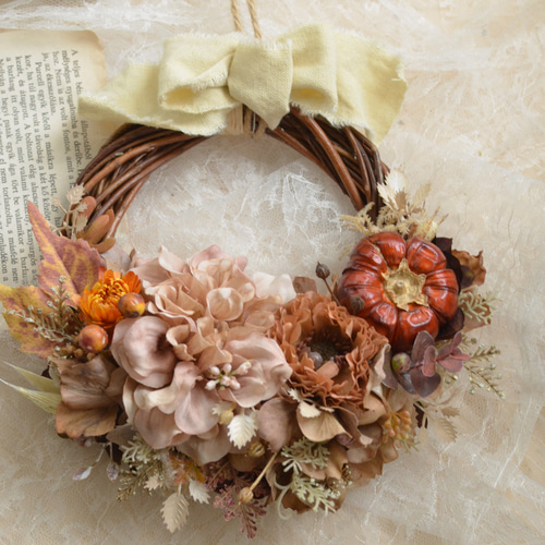 大人シックなハロウィンリース グレージュのダリア 秋色リース リース