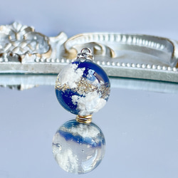 夜空をひとすくい 空玉球体ネックレス レジン キーホルダー変更可能