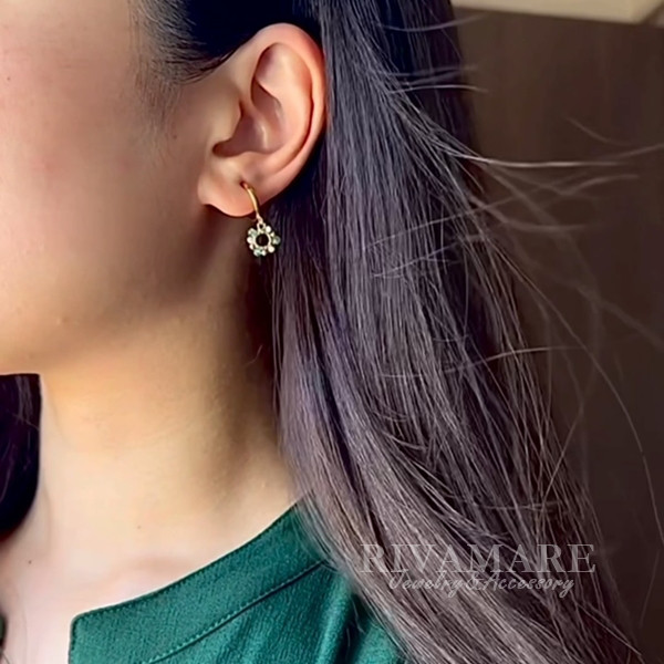 「オリエンタルな風に吹かれて」エメラルド パール 真珠 K14GF ゴールドボールビーズ ピアス イヤリング変更可