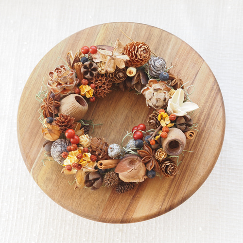 コロッと木の実リース18㎝／木の実たっぷり秋のリース(大サイズ