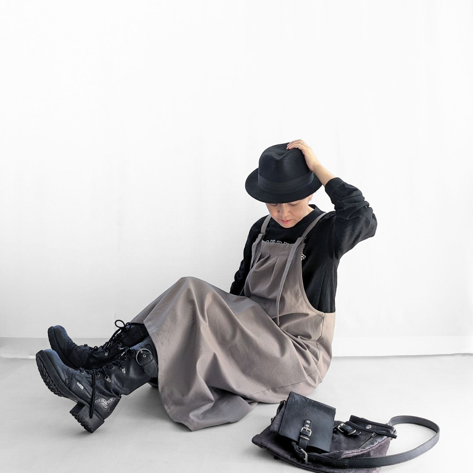 大人のためのサロペットスカート（グレー　コットンツイル）