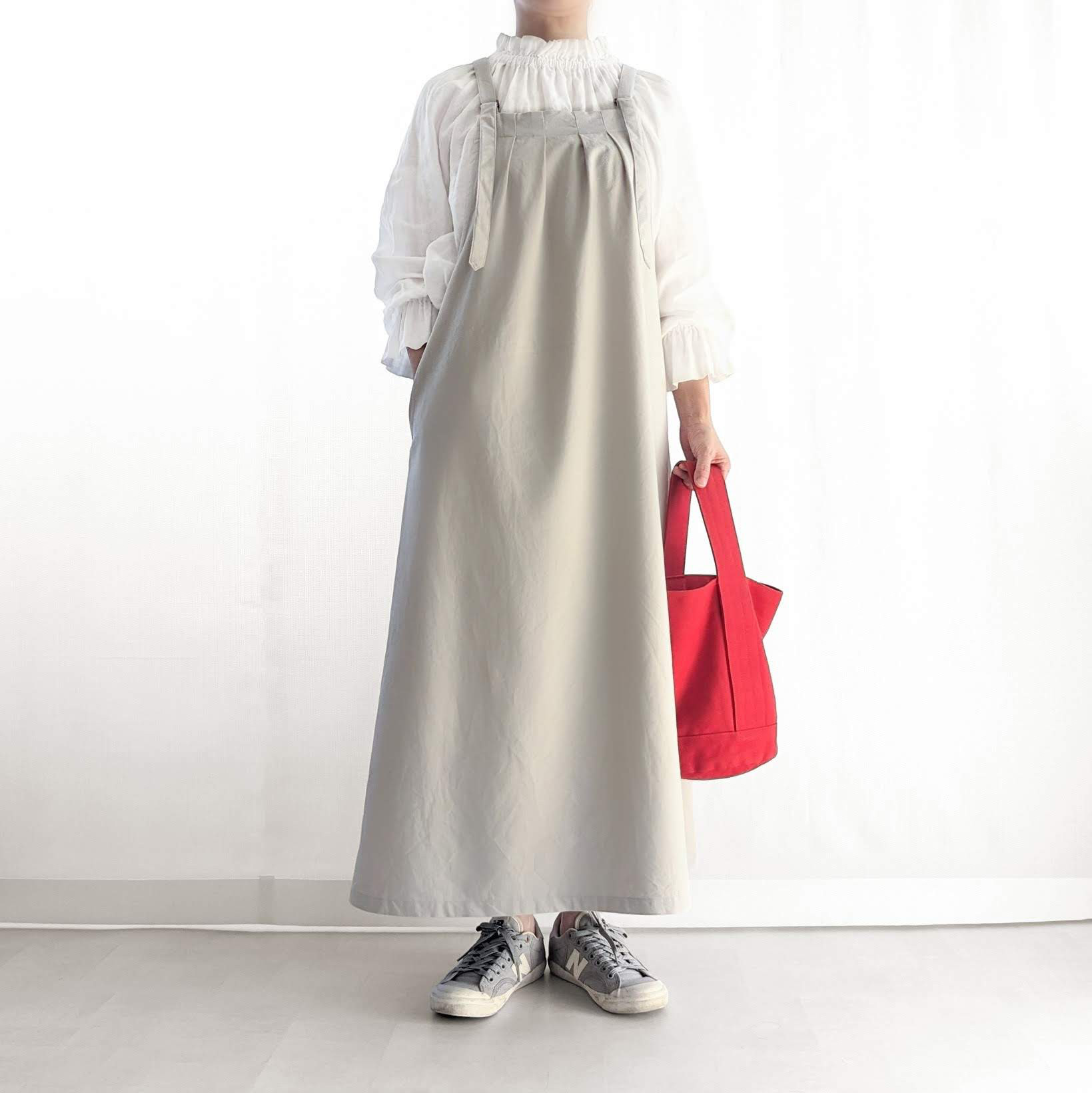 大人のためのサロペットスカート（ライトグレー　コットンツイル）