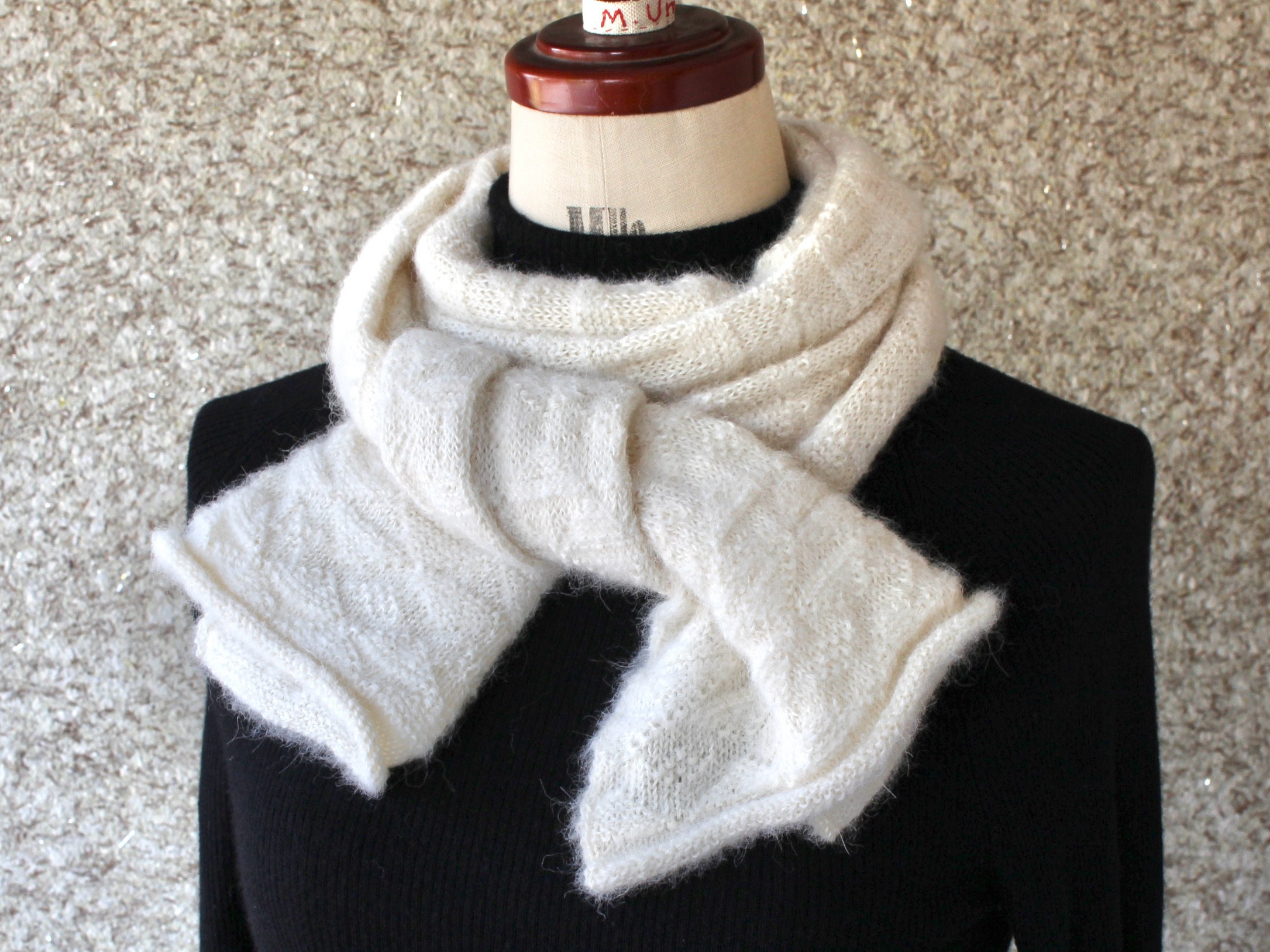 ベビーアルパカのマフラー  ＊大きめの幾何学模様＊