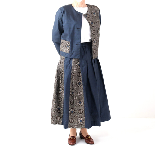 大島紬のリバーシブルジャケットとタックスカート セットアップ 龍郷青  
