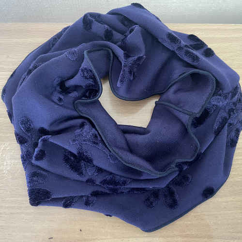 スーパーロングタイプブルーベルベット花柄ボタニカル柄手作りネック  