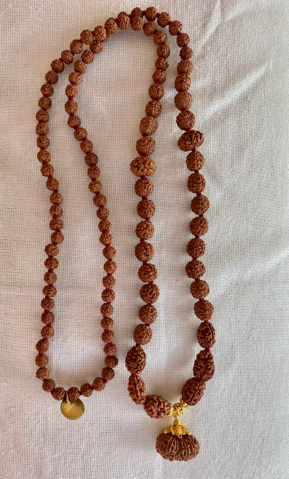 ルドラクシャ16面】勝利と成功☆108粒マーラー(24-A) ネックレス