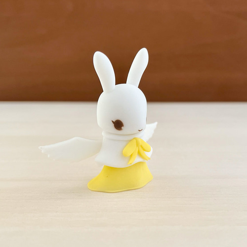 ⭐️土日限定フランフラン⭐️Ｌサイズ４０センチ花模様うさぎ置物　francfranc 飾るだけで絵になる植物の彫り模様が入ったウサギのオブジェ