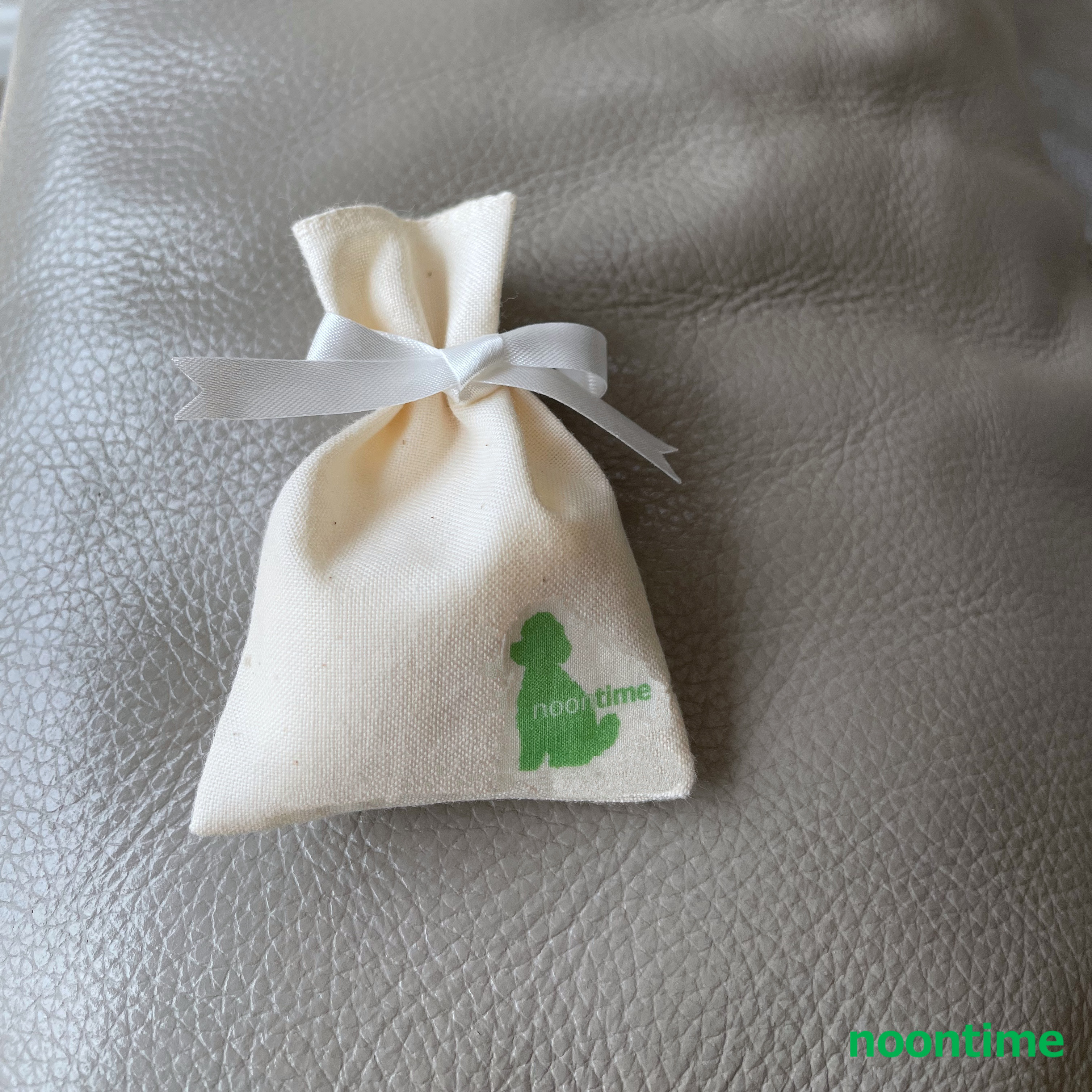 ヴェネチアンガラスとハートのシルバーリング