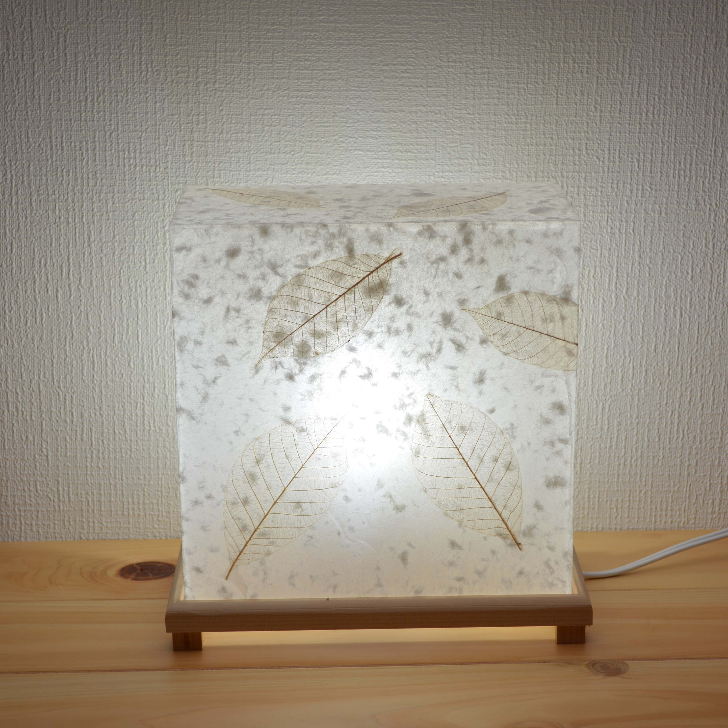 フロアライト シルキーリーフ LED