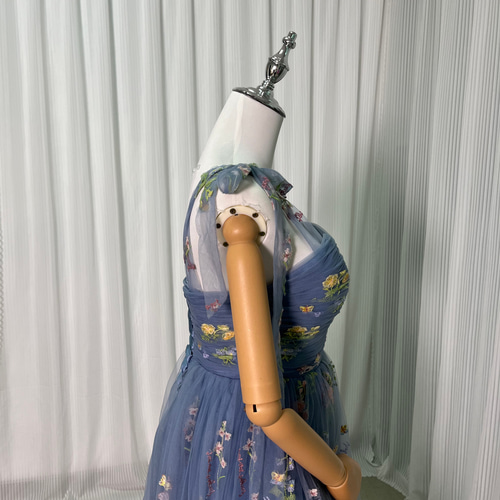 送料無料！カラードレス パーティードレス 花の刺繍 キャミソール  