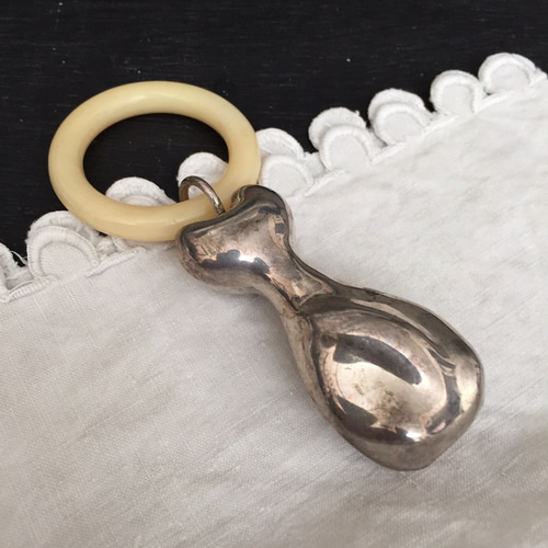 アンティーク　ヴィンテージ　シルバーラトル　猫 doll baby rattle アンティークねこシルバーベビーラトル cat