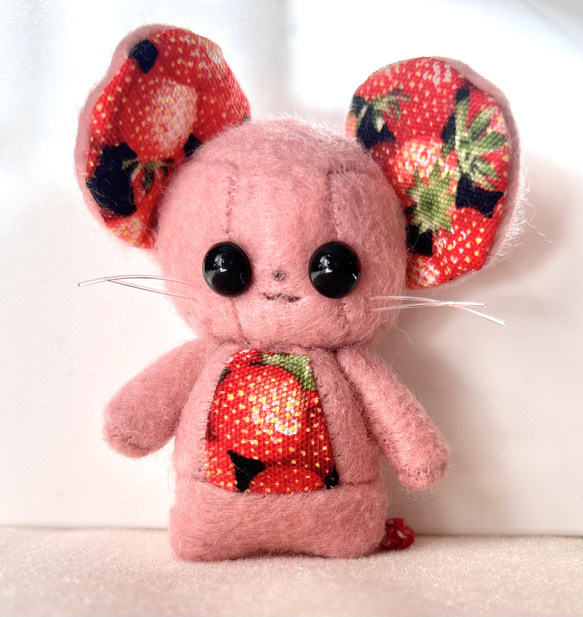 まんぷくねずみのぬいぐるみ いちご柄（ピンク） ぬいぐるみ しゅりー