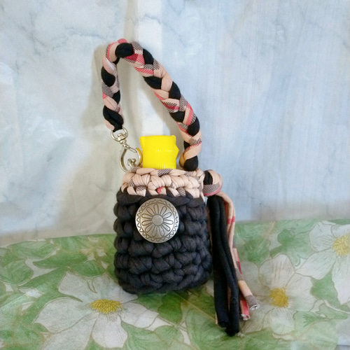 お出かけに連れて行ってね☆大人カワイイ手ピカジェルホルダー☆黒  