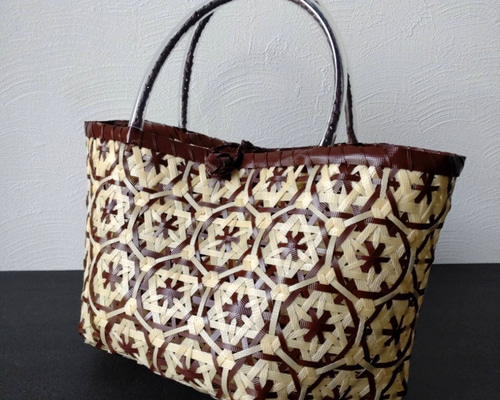 PPバンド かごバッグ 花まる編み ベージュ×茶色 プラカゴ 花柄 六つ