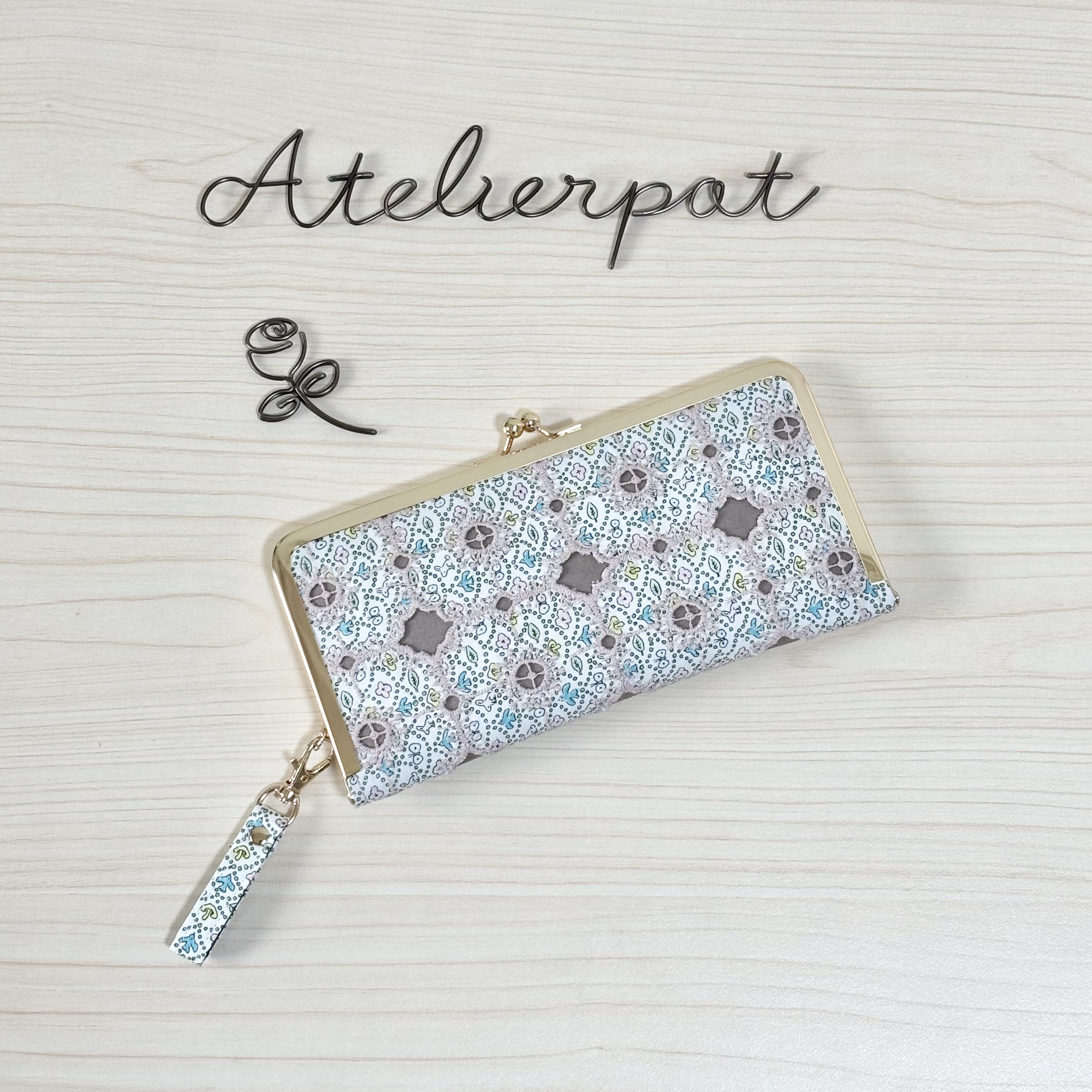 ★ミナペルホネン★forest wave＋anemone pinkのがま口財布★持手付 4,968円