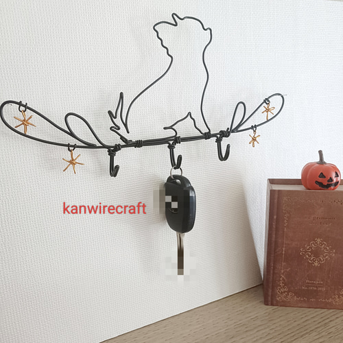 ２匹のチワワ　/ ワイヤーアート　ワイヤークラフト ワイヤークラフト ワイヤーアート チワワ アクセサリー 名入れ フック