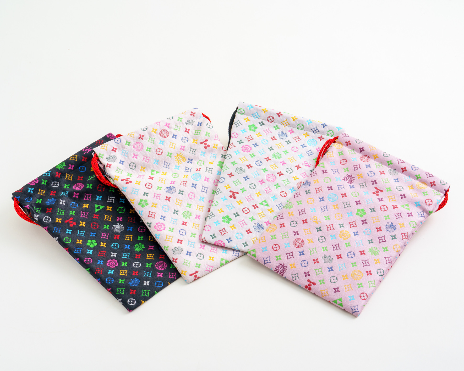 御朱印帳袋(御城印帳袋)　モノグラム柄(淡いピンクバージョン)