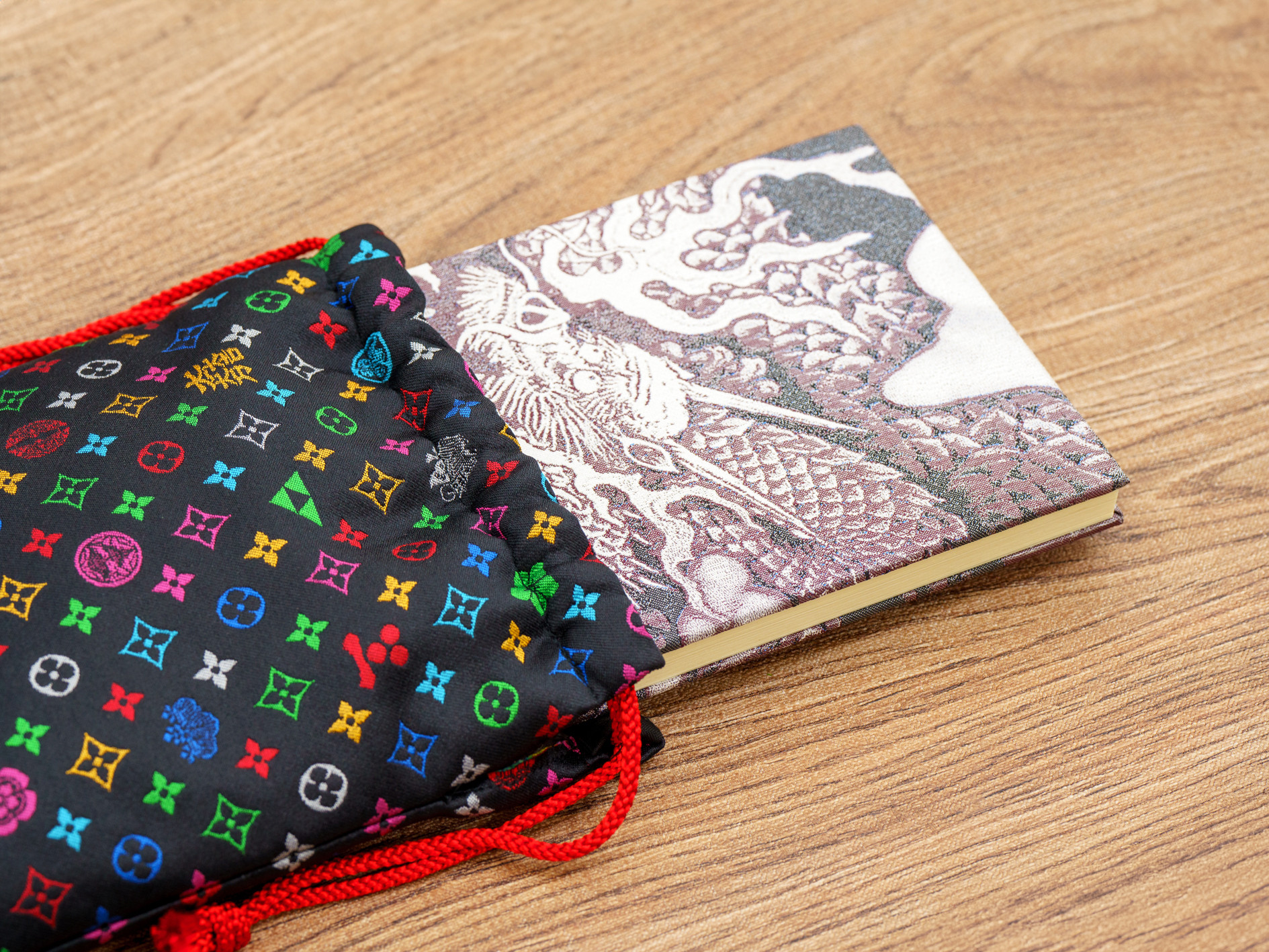 御朱印帳袋(御城印帳袋)　モノグラム柄(淡いピンクバージョン)