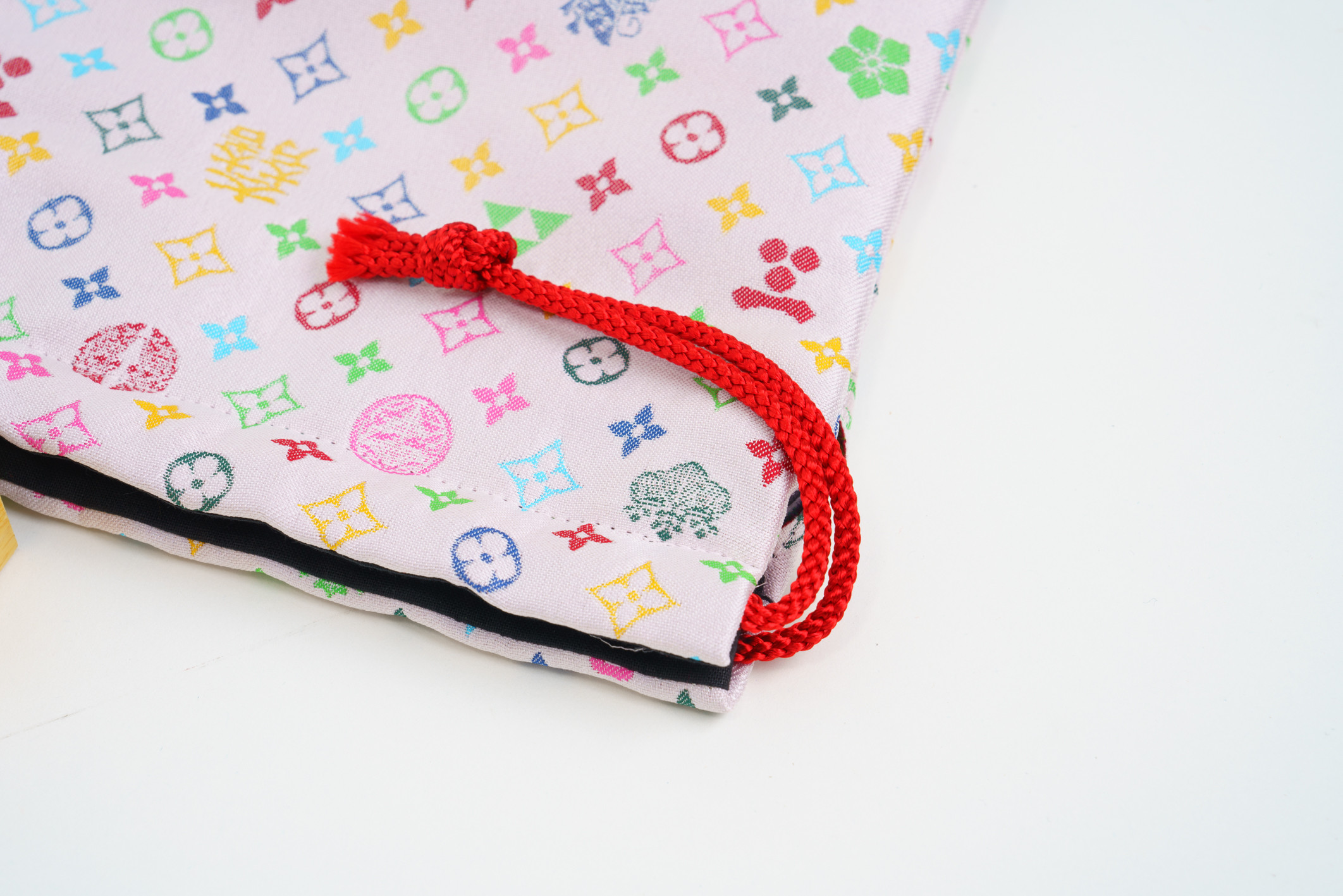 御朱印帳袋(御城印帳袋)　モノグラム柄(淡いピンクバージョン)