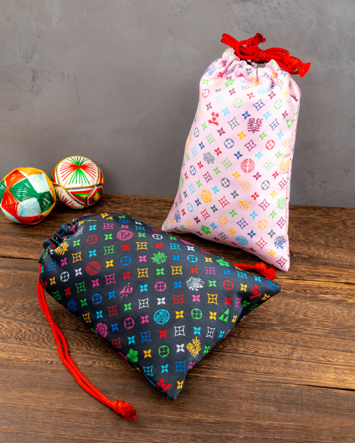 御朱印帳袋(御城印帳袋)　モノグラム柄(淡いピンクバージョン)