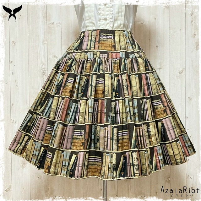 裾まわりふわっふわ！お腹周りはスッキリ！膝下丈ギャザースカート裾レース（焦茶×本棚）