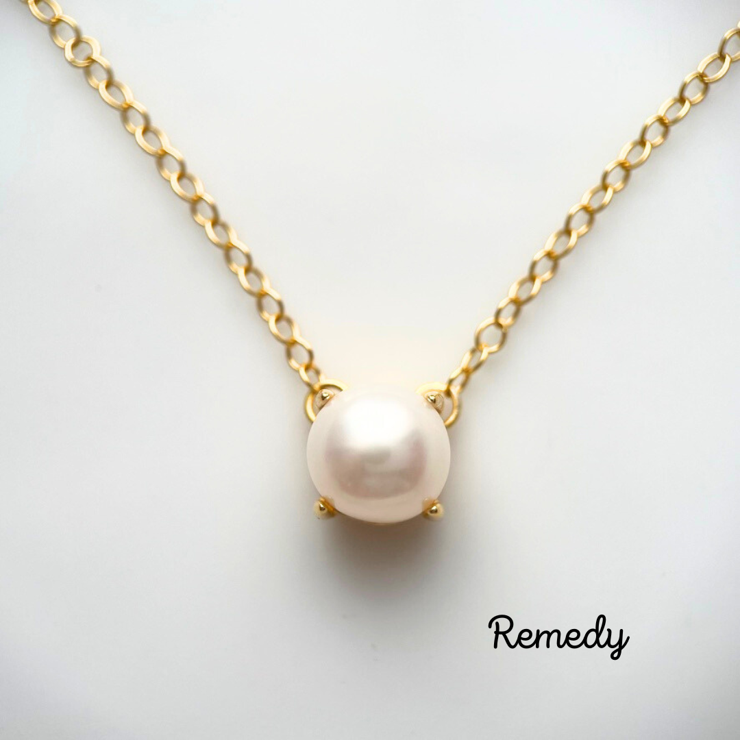 【ペルラ・ビアンカ×ドゥーエ】淡水真珠の一粒ネックレス（8mm）〜silver925/18KGP　６月誕生石