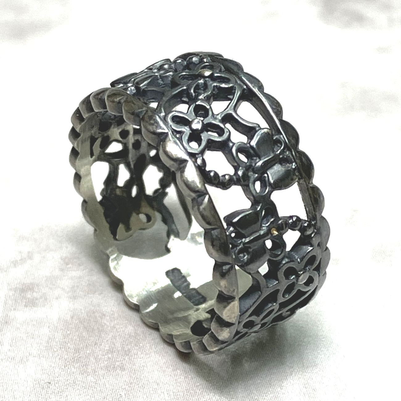 シルバーリング●蝶々が躍る透かし彫り●silver925【銀古美】 /SR-3164-AS