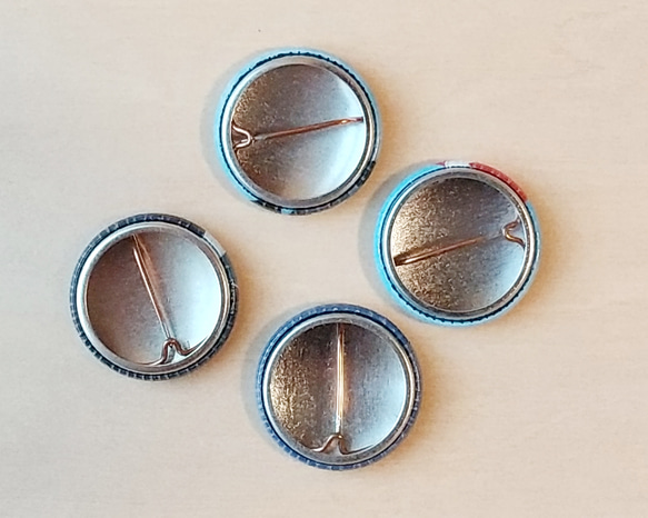 ねこ缶バッジ４個セット　２５ｍｍ　ハロウィン・クリスマス入り 2枚目の画像