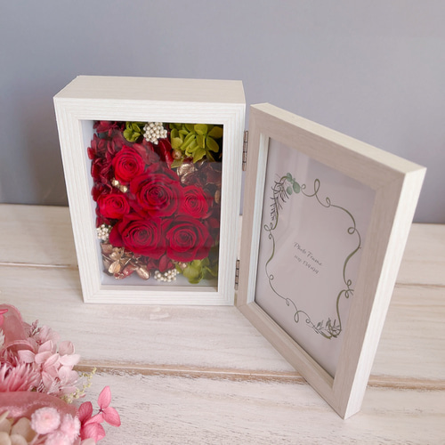 フォトフレーム　１０２個セット　(３３個追加しました)(バラ売りもします) フォトフレーム・写真たて♡全てプリザーブドフラワーのバラです♪還暦