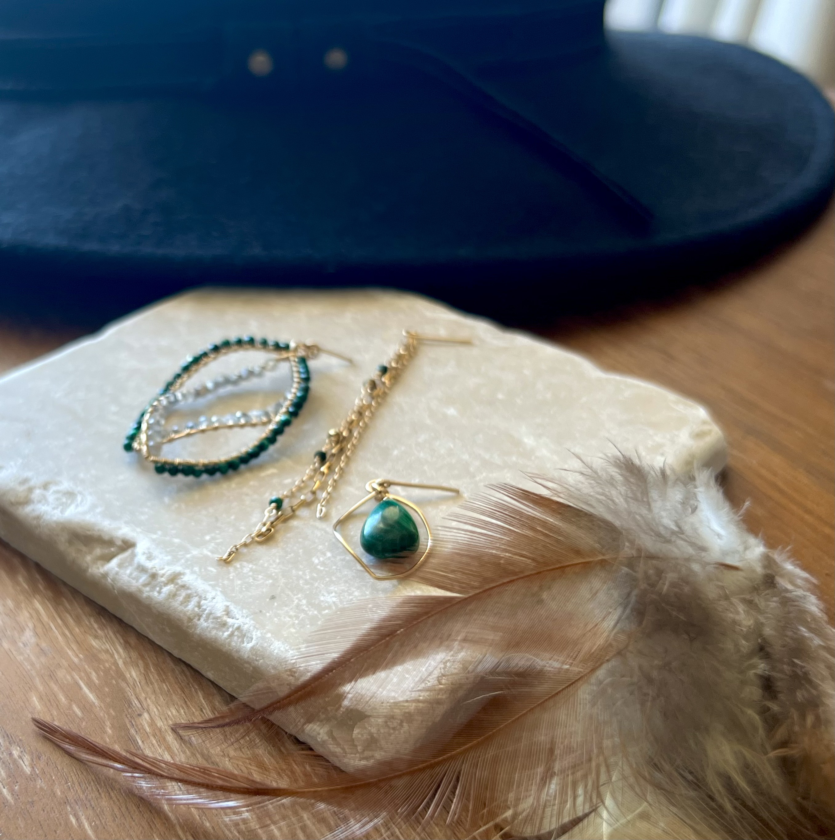 3WAYアシンメトリーイヤリング／ピアス【マラカイト＆グレームーンストーン】14kgf 秋 グリーン